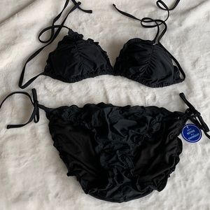 Black string bikini